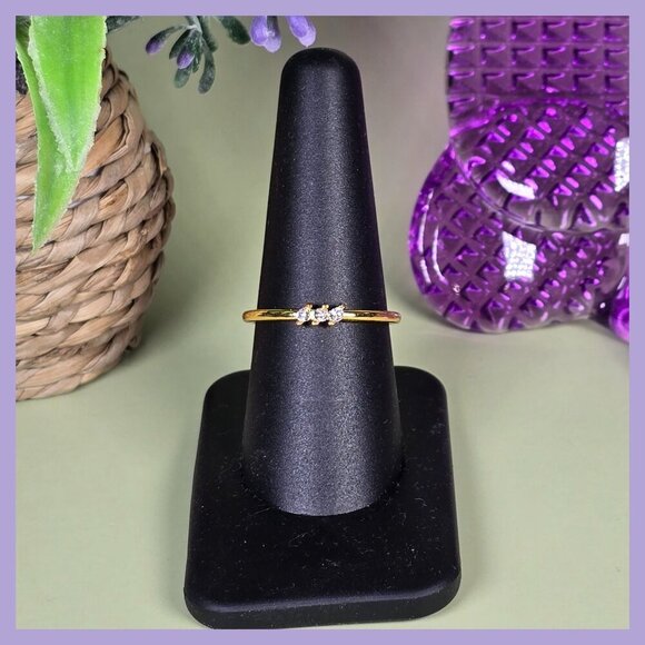 Golden Ring With Triple CZ Stones Size 8 (NWOT) - Picture 1 of 6